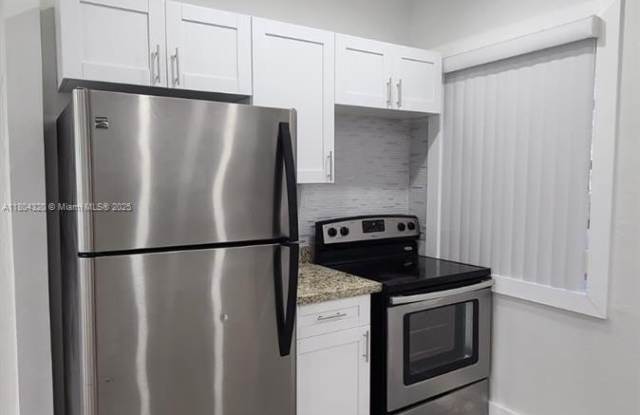 2610 Grant St photos photos