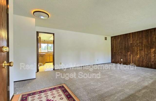 2403 117th Ave NE Gallery 3