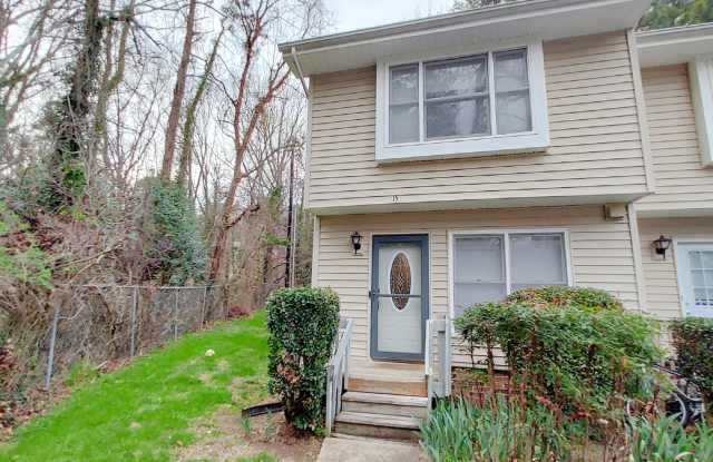 875 Martin Luther King Jr unit: Apt 15 - 875 Martin Luther King Junior Boulevard, Chapel Hill, NC 27514