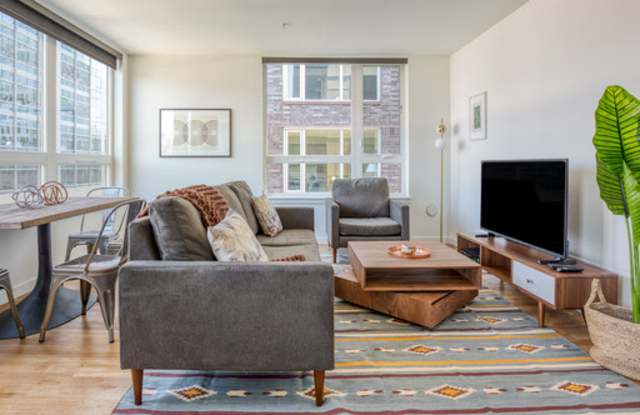 702 Boren Ave N - 702 Boren Avenue North, Seattle, WA 98109