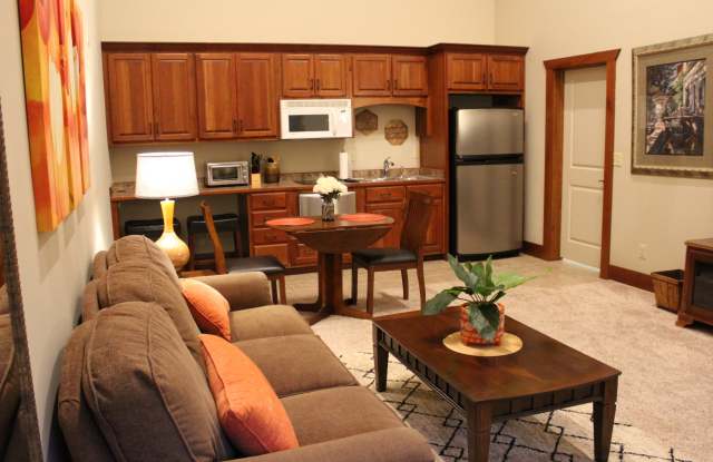 9 Wildwood Drive - 9 Wildwood Drive, Joplin, MO 64804