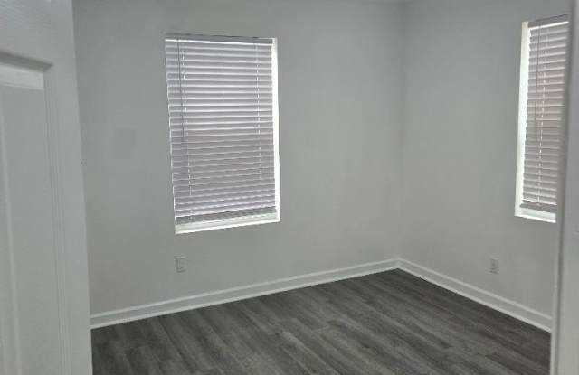 1200 Cheshire Avenue Gallery 4