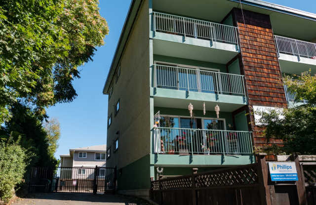 Kiosta Apartments | 16-Unit Apartment Property in the Scenic North Beacon Hill Neighborhood photos photos