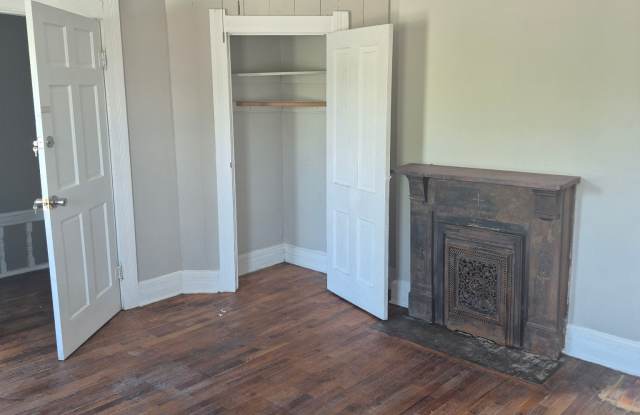 611 Nichol Avenue - 4 Gallery 3
