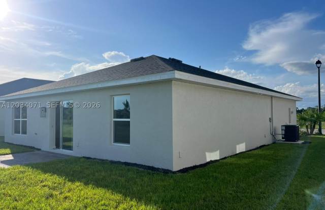 544 Ilaria Ct Gallery 2
