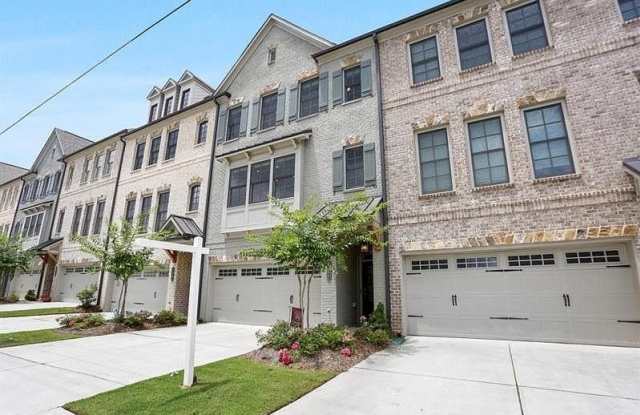 2542 Skyland Drive NE photos photos