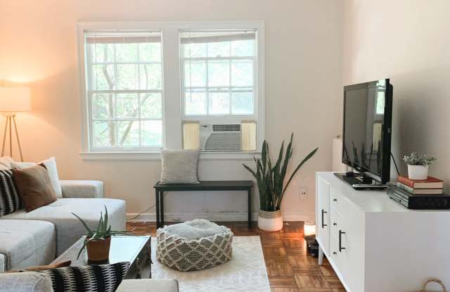 2836 Fairway Dr Gallery 2