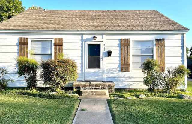 514 9th Avenue Northwest - 514 9th Avenue Northwest, Ardmore, OK 73401 514 9th Avenue Northwest - 514 9th Avenue Northwest, Ardmore, OK 73401