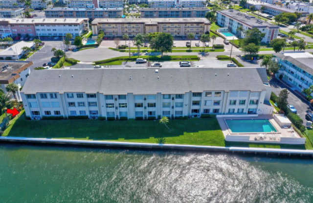125 Shore Court photos photos
