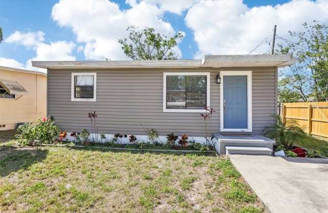2726 25TH AVENUE N photos photos