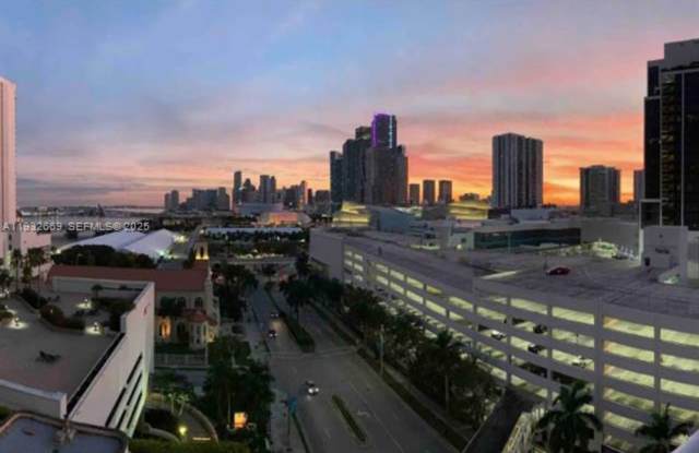 1717 N Bayshore Dr unit A-1652 (A11932669) photos photos