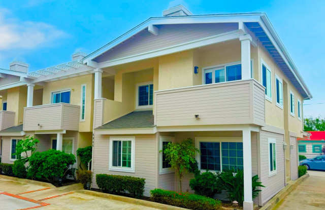 Stylish 3BR/2BA Coastal Home Just Blocks from the Beach photos photos