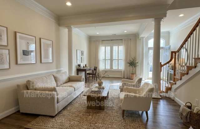 917 Bernard St photos photos