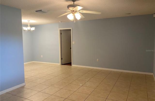 8029 SANDBERRY Boulevard Gallery 4