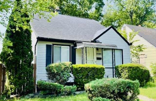 21501 Pembroke Avenue photos photos