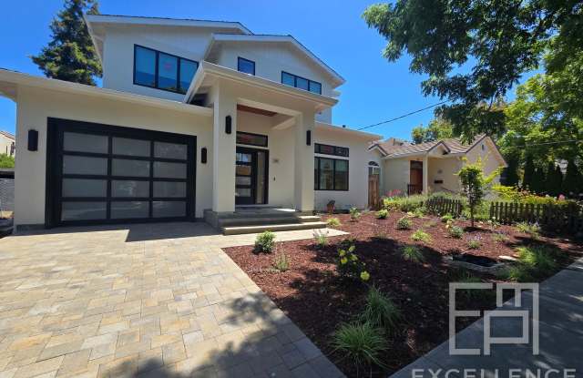 Brand New Build 5/5 Home  2/2 Cottage - Can Be Rented As One! This Is One Of A Kind - Downtown Mt View photos photos