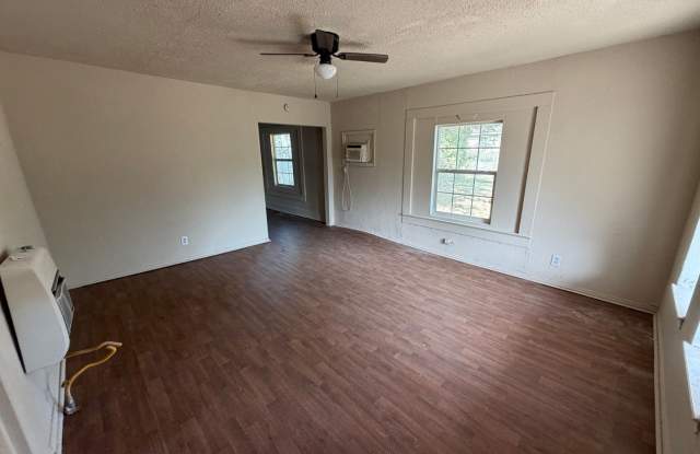 2 BEDROOM HOME FOR RENT – SHAWNEE, OK Gallery 3