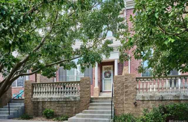 Spacious 3BR Townhome in Aurora - 3751 South Dayton Street, Aurora, CO 80014