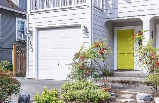 3803 22nd Ave SW - 3803 22nd Avenue Southwest, Seattle, WA 98106
