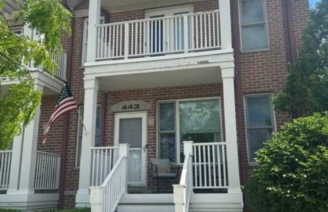 Beautiful 3 bedroom townhome in Harbor Park! More Photos Coming Soon photos photos