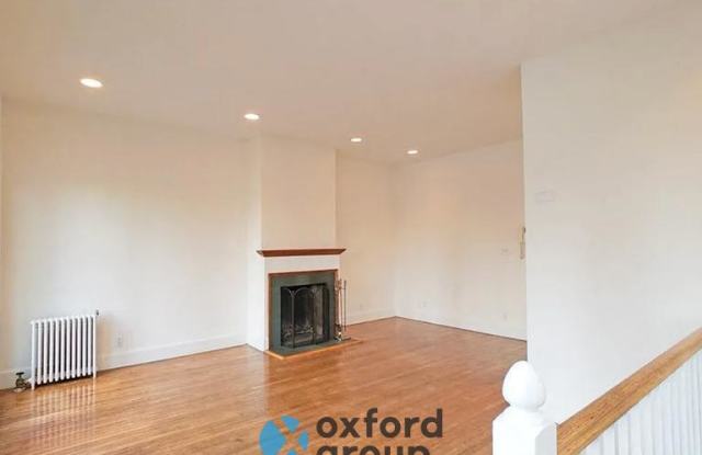 306 East 82nd Street Gallery 2