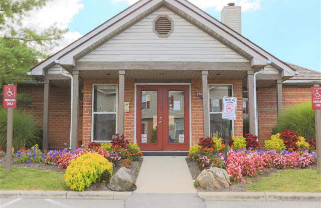 Creekside Village Gallery 4