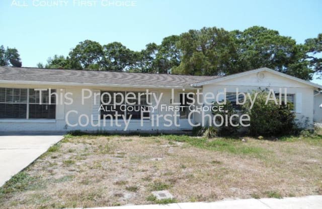 3070 Dryer Ave - 3070 Dryer Avenue, Largo, FL 33774