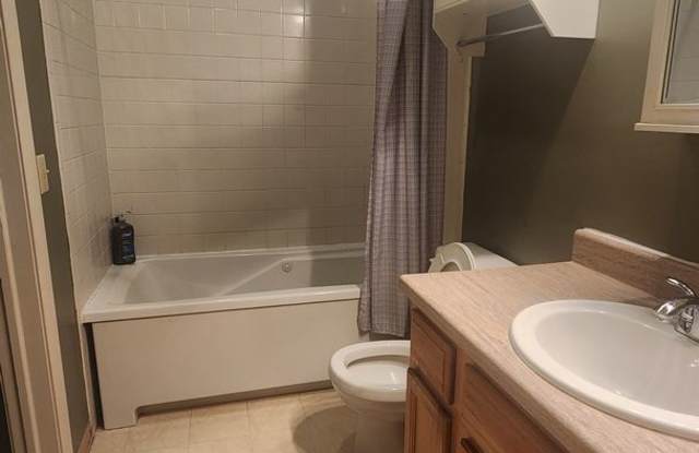 1211 Howard St photos photos