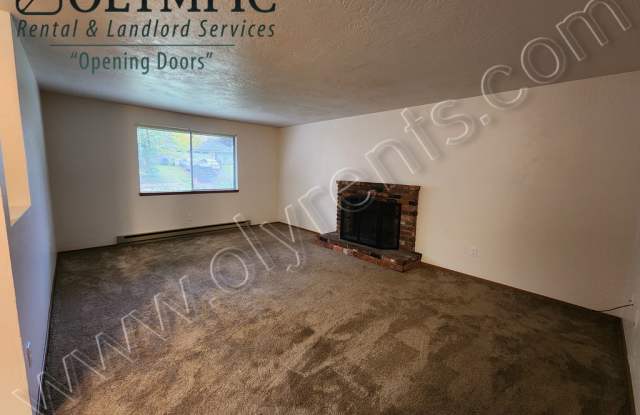 3101 Carpenter Hills Loop SE Gallery 4