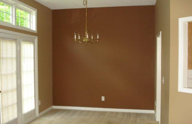 3 bedroom in LAKE JEANETTE Three Meadows neighborhood Gallery 4