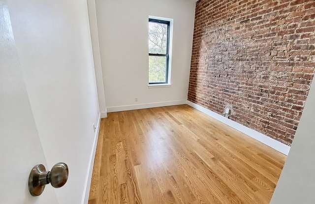 28-56 47th Street Gallery 1