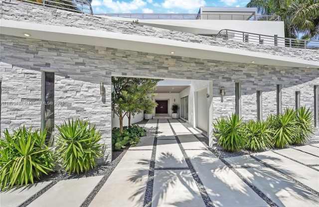 5910 N Bayshore photos photos