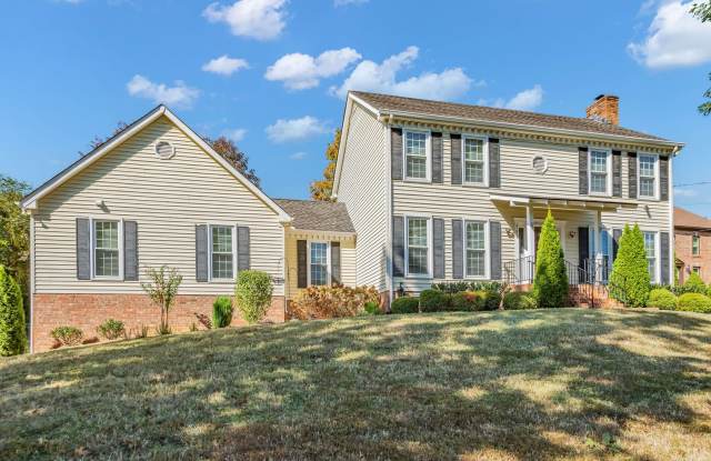 509 N Woods Ct - 509 North Woods Court, Brentwood, TN 37027