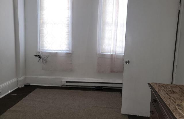 6035 VINE Street photos photos