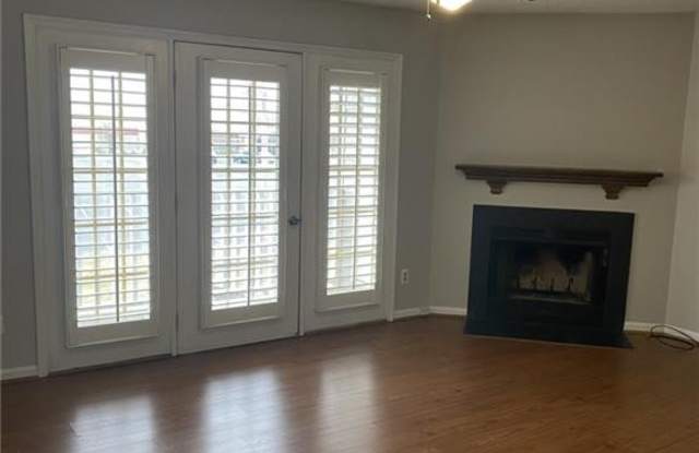 5529 Hornaday Road Gallery 2