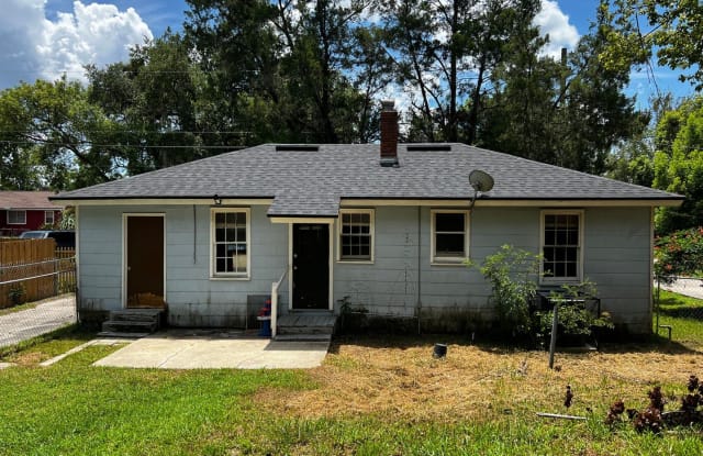 6031 Transylvania Ave - 6031 Transylvania Avenue, Jacksonville, FL 32210