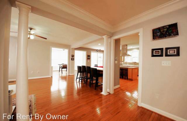 7608 Brittany Parc Court Gallery 4