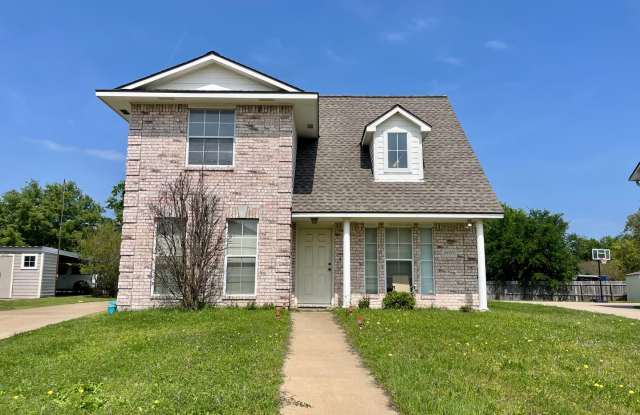 Updated 4 Bed, 3 Bath Home for Fall 2026 Move In! photos photos