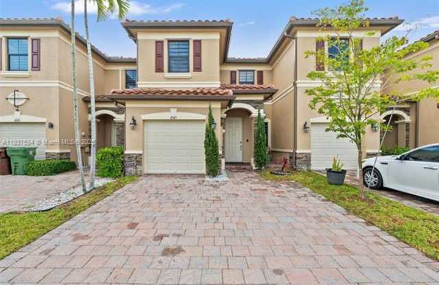 8945 W 33rd Ave #0 HIALEAH, FL 33018 photos photos