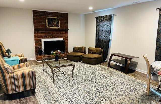 8808 PEABODY STREET Gallery 4