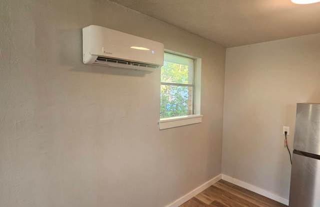 1  BED 1 BATH, Lawton First month rent is Free. Gallery 4