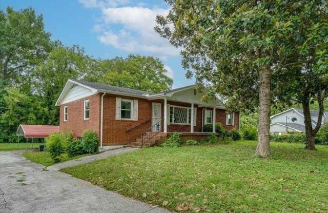 928 Ogrady Dr Gallery 2