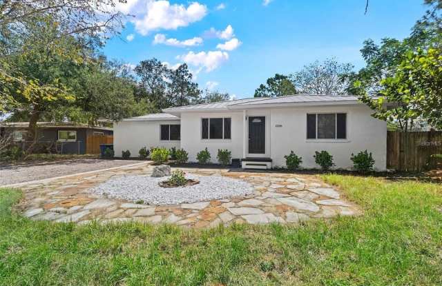 6206 S FOSTER Avenue Gallery 1