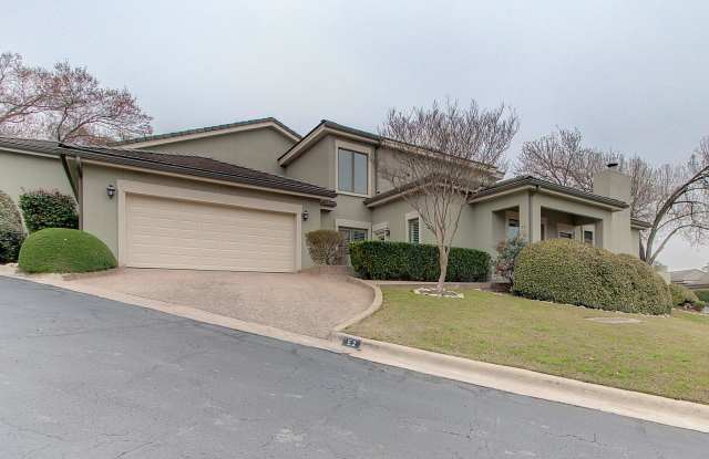 Rare 3 BR / 2.5 BA /  2 Car Garage Westlake Condo 14th Fairway (Austin Country Club) (Eanes ISD) Gallery 3