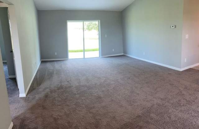 Newer construction 3/2 Gallery 4