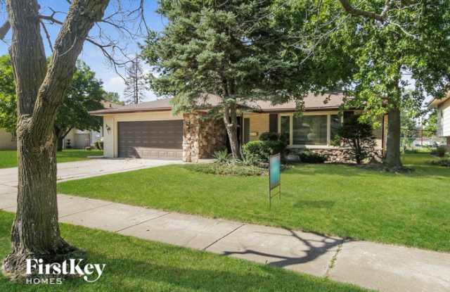 17056 Kimbark Avenue Gallery 2