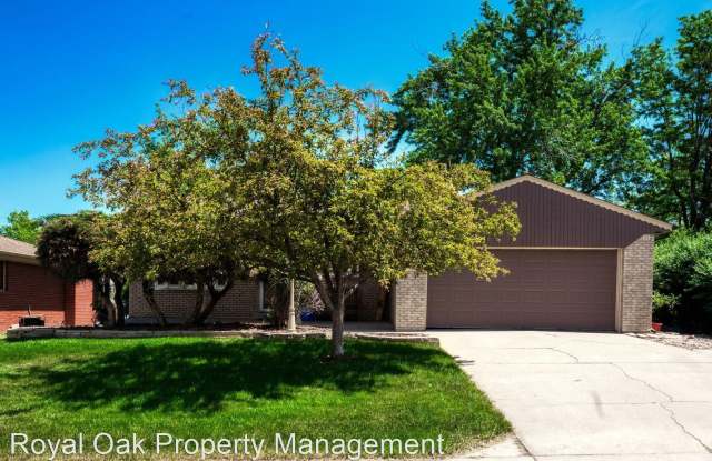 220 Jade St - 220 Jade Street, Broomfield, CO 80020