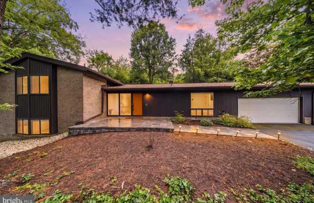 3407 WESSYNTON Way Gallery 1