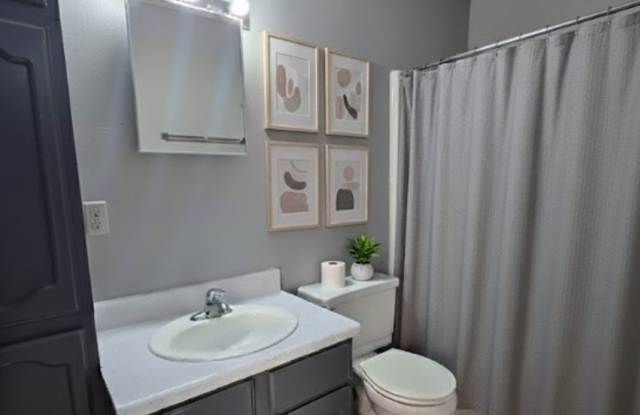 130 Sherwood Ct photos photos