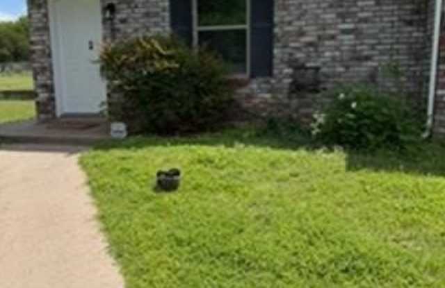 501 Bluebonnet Drive photos photos